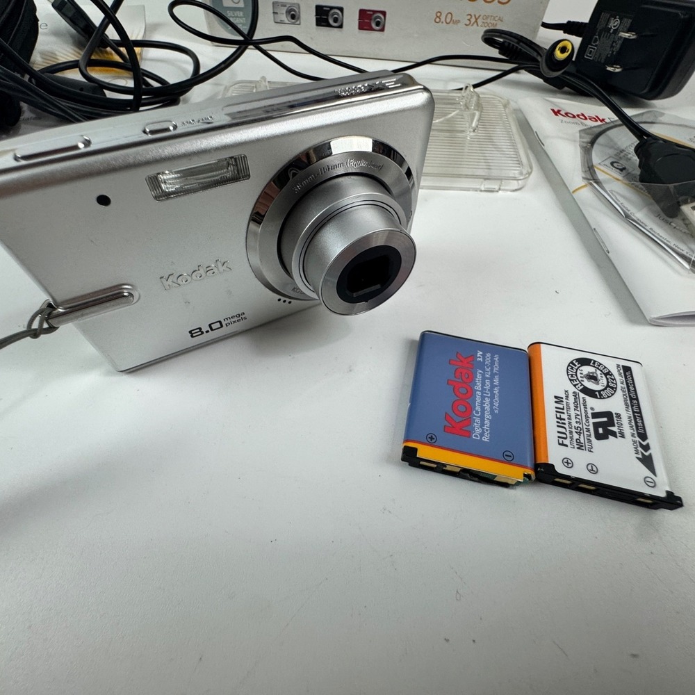 Kodak EasyShare M883 8MP Digital Camera Bundle Case Charger Battery No SD Tested - Picture 6 of 14